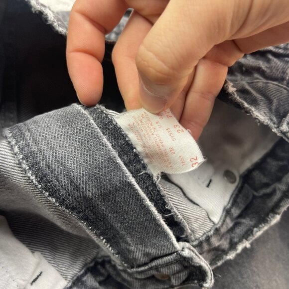 Vintage Levis 531 Grey Denim Shorts Mens 28 Made Canada Cutoff Distressed 90s - Picture 6 of 15